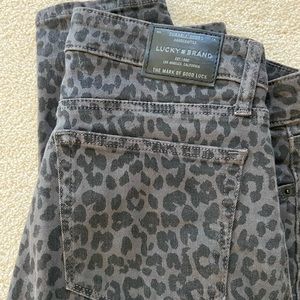 Lucky Brand grey/black leopard jeans size 6/28